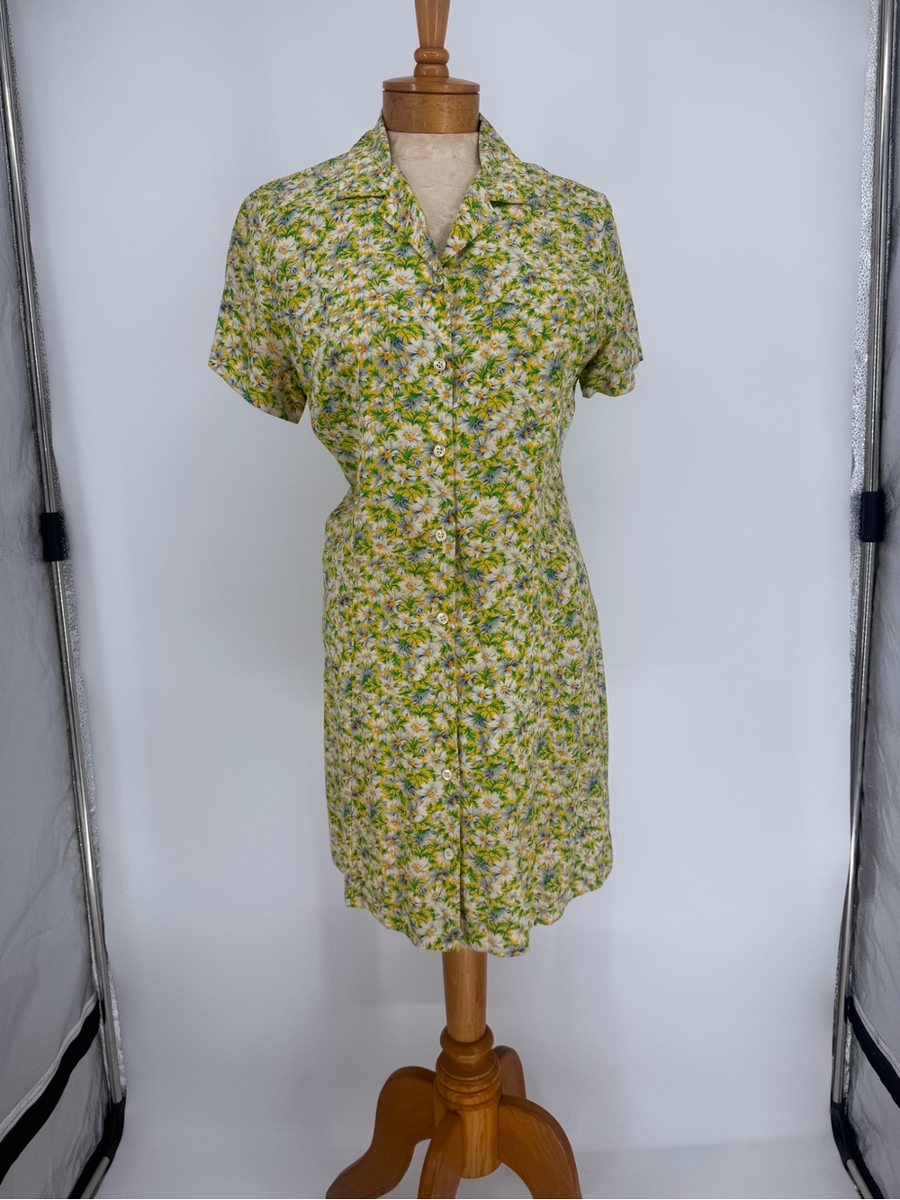 Vintage Jones New York Classic Button-Front Yellow Floral Shirt Dress size M